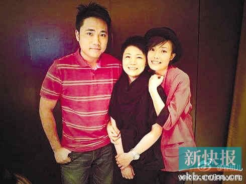 容祖儿与妈妈、弟弟