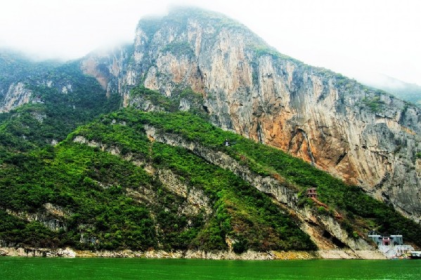 重庆长江三峡云雾风景图片