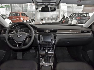 上汽大众 帕萨特 2017款 330TSI DSG御尊版