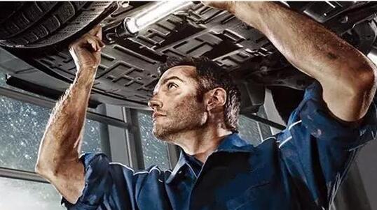 开车省油技巧!教你用最少的油跑最远的路