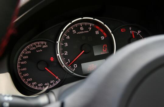 开车省油技巧!教你用最少的油跑最远的路