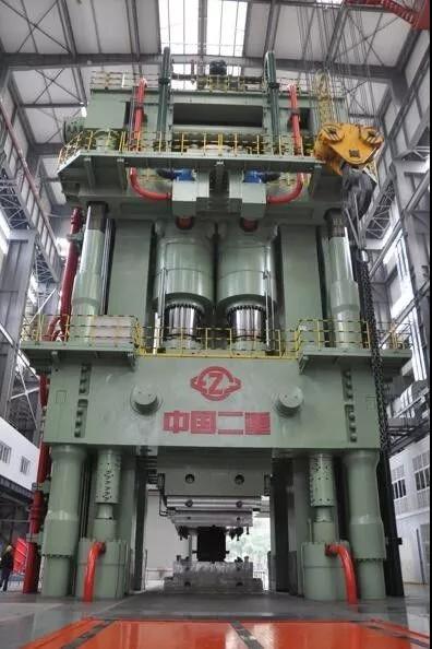 【砥砺奋进的五年•重大技术装备成果】之十:8万吨!世界最大吨位模锻压机成功推广应用(图1)