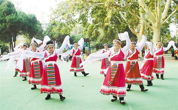 重阳佳节至 周口暖意浓
