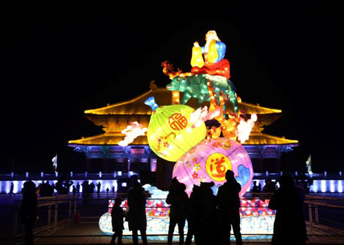 鹿邑：老子上元灯会在太清宫盛装出镜