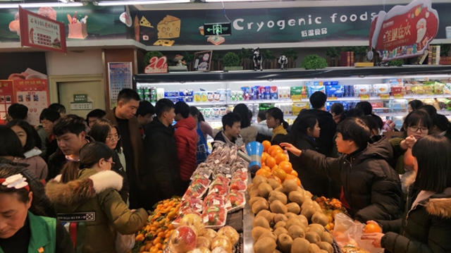 春节期间市区各大商场超市营业时间有调整