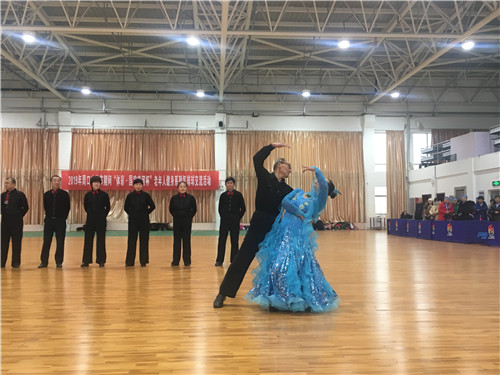 欢乐舞蹈跳起来