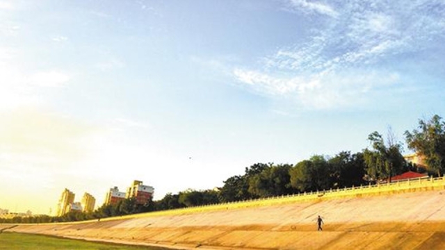 干净整洁沙颍河两岸