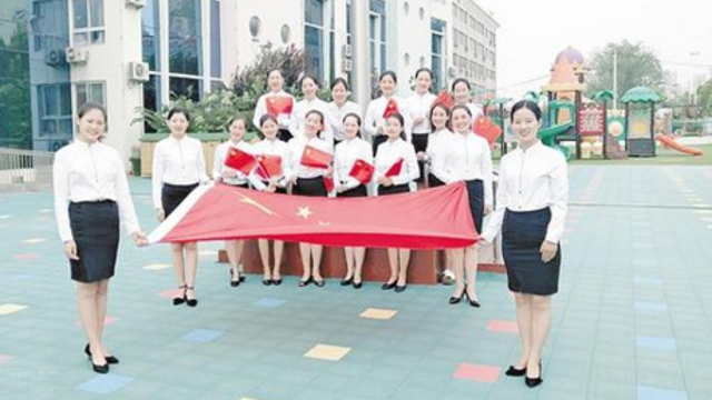 情系祖国展风采