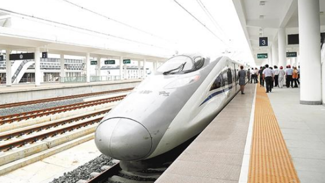 高铁通车指日可待