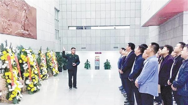 传承红色基因 坚定理想信念