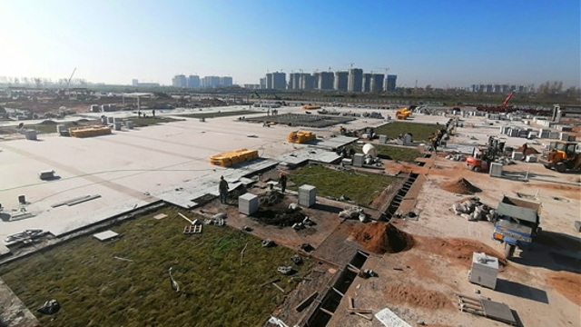 郑阜高铁周口东站站前广场紧张施工