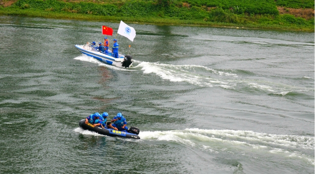 蓝天救援 水上演练