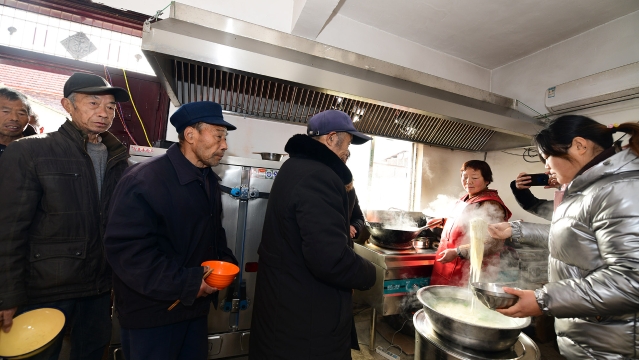 [西华]“一勺饭”温暖一个村
