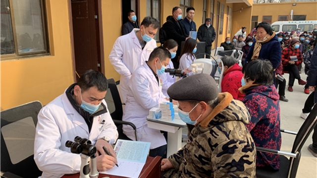 为民服务暖人心，送医下乡助健康