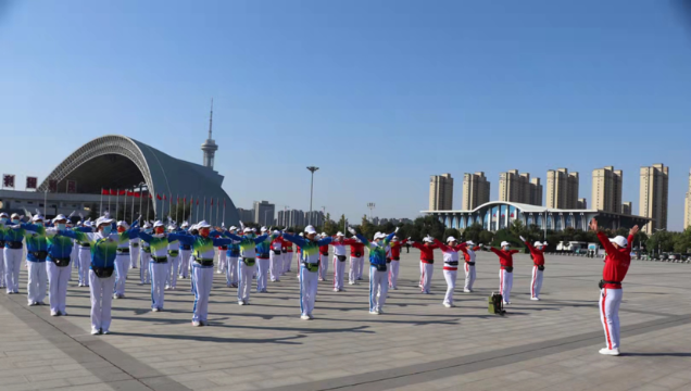 |文明周口 美美与共|文明健步走 提振周口精气神