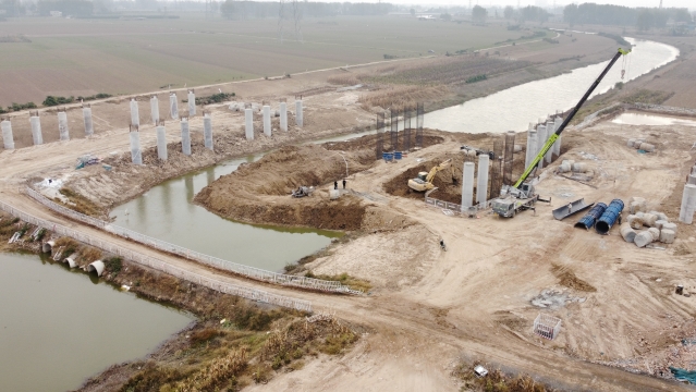 周口高铁片区至淮阳快速通道新运河桥梁项目有序推进