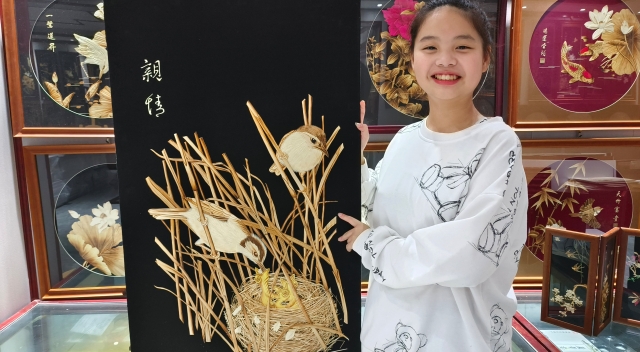 13岁小姑娘葛小米芦苇画《亲情》入围山花奖初评