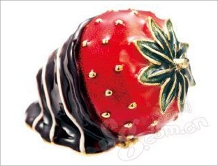 草莓巧克力珠宝盒/MONET 388元