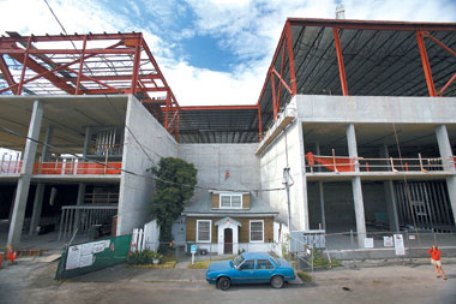 没有最牛，只有更牛!全球超牛钉子户大集合! (9)