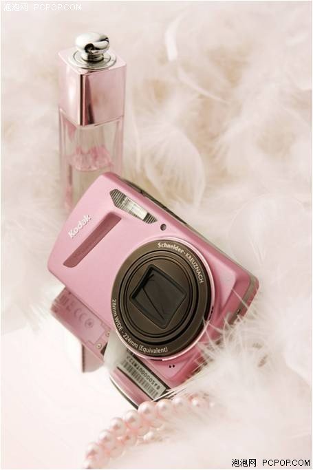 金属机身8倍光变 时尚钢铁侠柯达M580