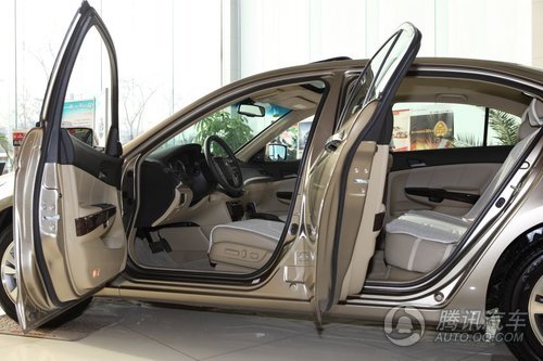 2010款雅阁2.4EX Navi 到店实拍