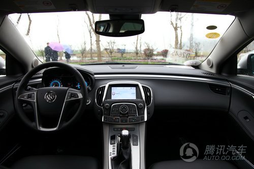 2010款别克君越2.0T豪雅版 试驾实拍