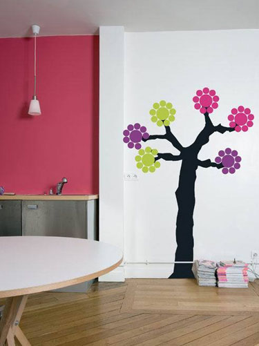 80后时尚幻彩墙贴 给您夏日绿色心情