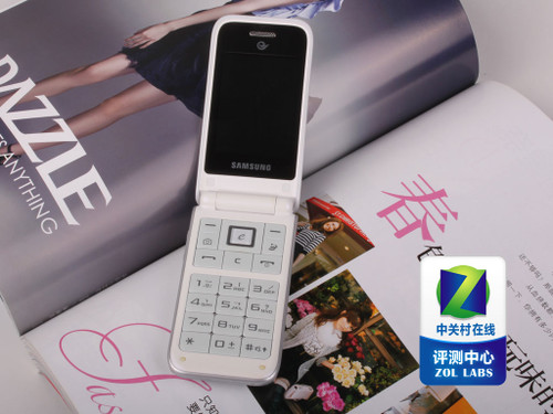 天翼3G定制+素雅翻盖设计 三星S559评测 