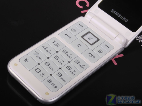 天翼3G定制+素雅翻盖设计 三星S559评测 