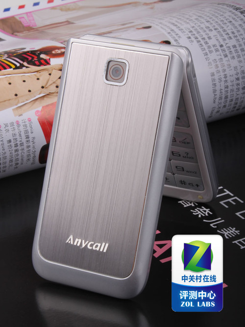 天翼3G定制+素雅翻盖设计 三星S559评测 