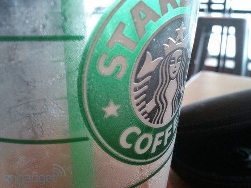 4寸大屏侧滑全键盘 三星Epic 4G初解析 