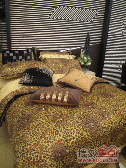 莎鲨的豹纹新品采用低碳的活性印染 莎鲨的豹纹新品采用低碳的活性印染