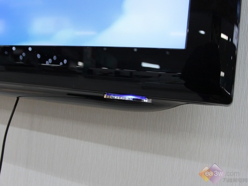 预算万元如何选？四款IPS硬屏液晶推荐