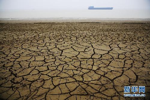 #（生态）（1）中国最大淡水湖鄱阳湖逼近极枯水位